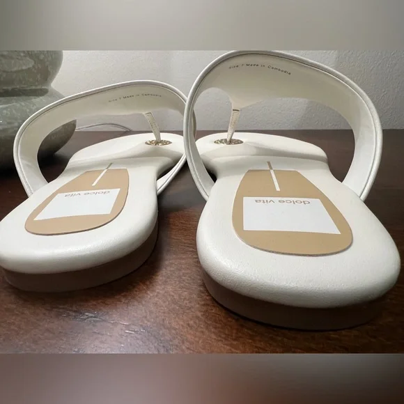 Kittle Sandal by Dolce Vita - Picture 4 of 11